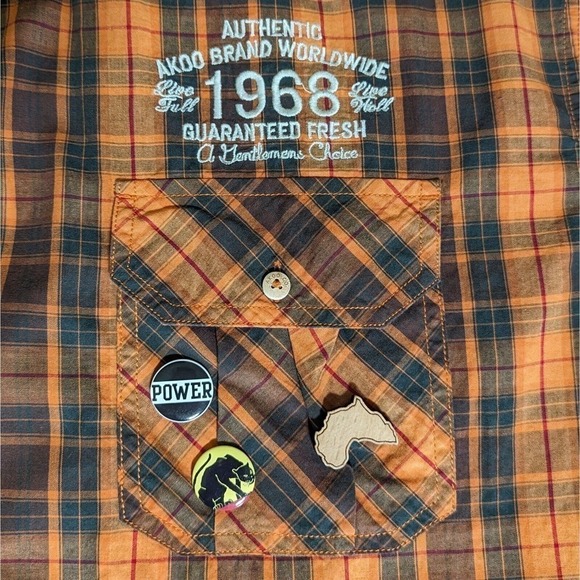 Akoo Button Down Plaid Shirt 4X Multicolor L/S Shoulder Patch Chest Pocket Pins - Picture 10 of 14